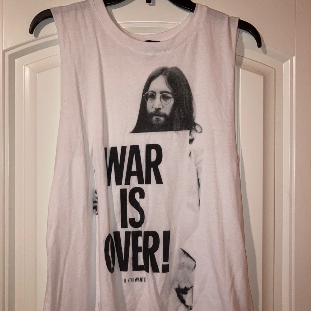 John Lennon T